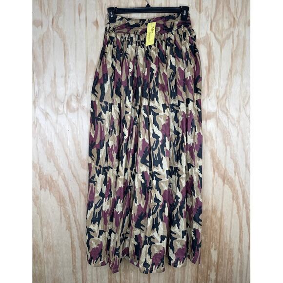 Mir Apparel Burgundy Black Tan Brown Maxi Flared Skirt Camo Pockets NWT One Size - Picture 2 of 8